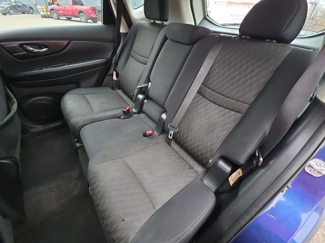 Certified 2017 Nissan Rogue S image 21