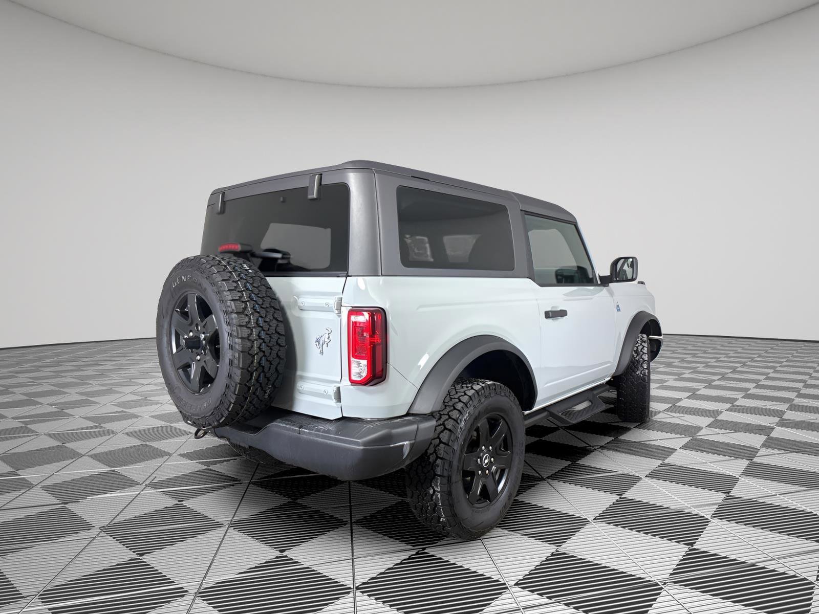 Used 2024 Ford Bronco Black Diamond image 15