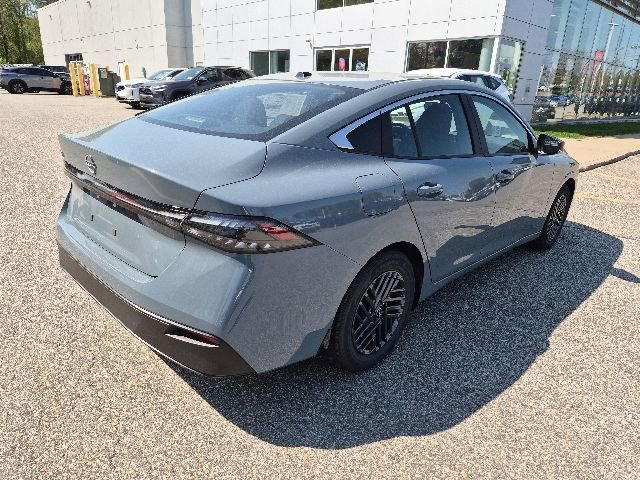 New 2026 Nissan Sentra SV FWD image 8
