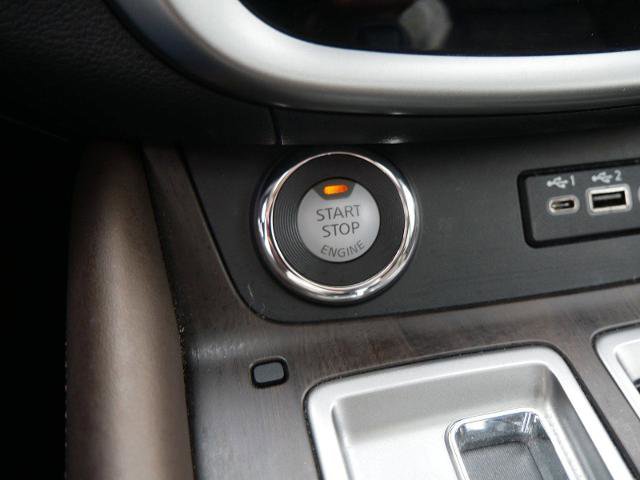 Certified 2023 Nissan Murano Platinum w/ Cargo Package image 19