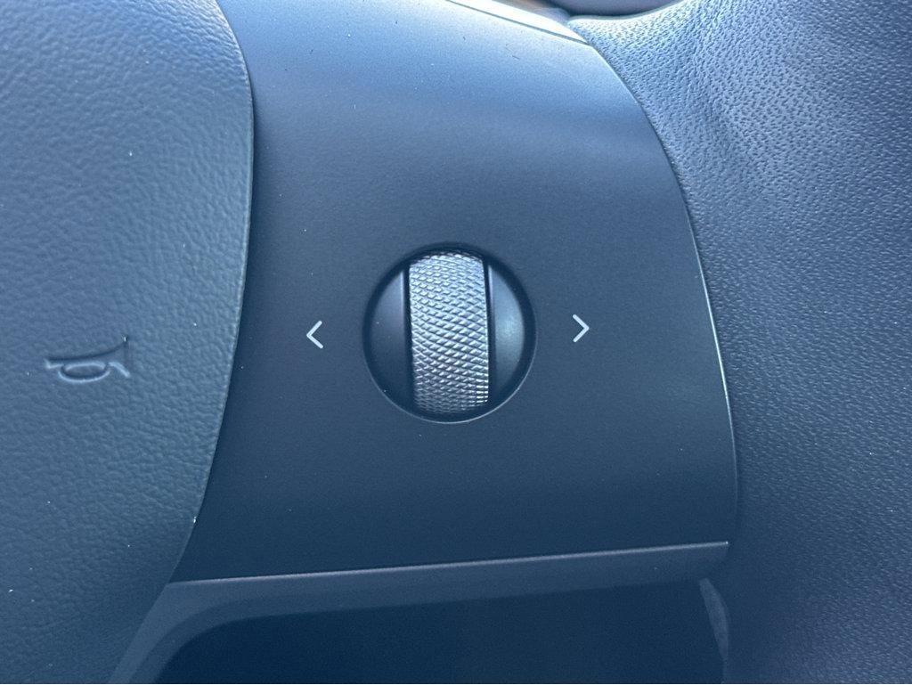 Used 2021 Tesla Model 3 Standard Range Plus image 22