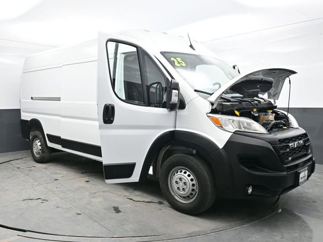 Used 2025 RAM ProMaster 2500 w/ Convenience Group image 38