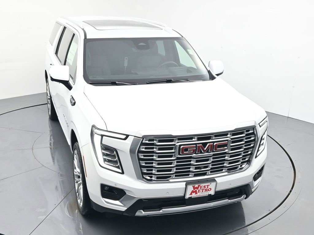 New 2025 GMC Yukon XL Denali w/ Denali Reserve Package image 4