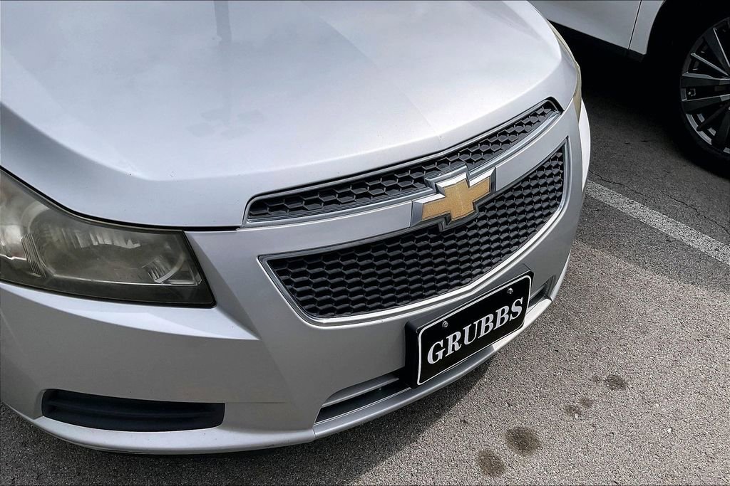 Used 2011 Chevrolet Cruze LS FWD image 35