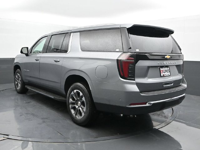 New 2026 Chevrolet Suburban LS AWD/4WD image 10