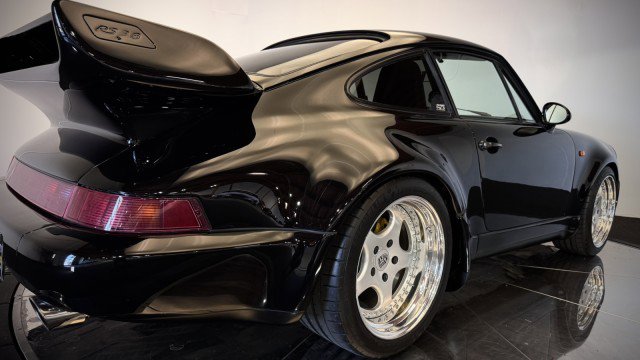 Used 1990 Porsche 911 image 24