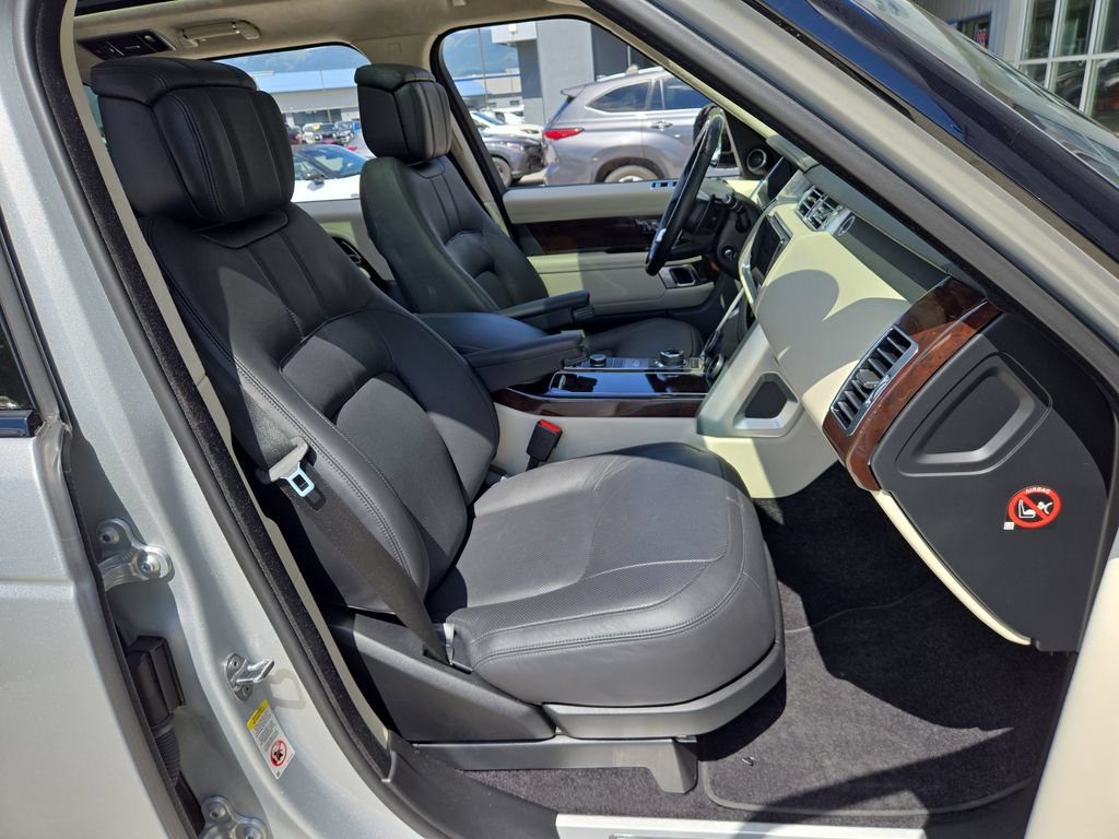 Used 2018 Land Rover Range Rover Supercharged AWD/4WD image 17