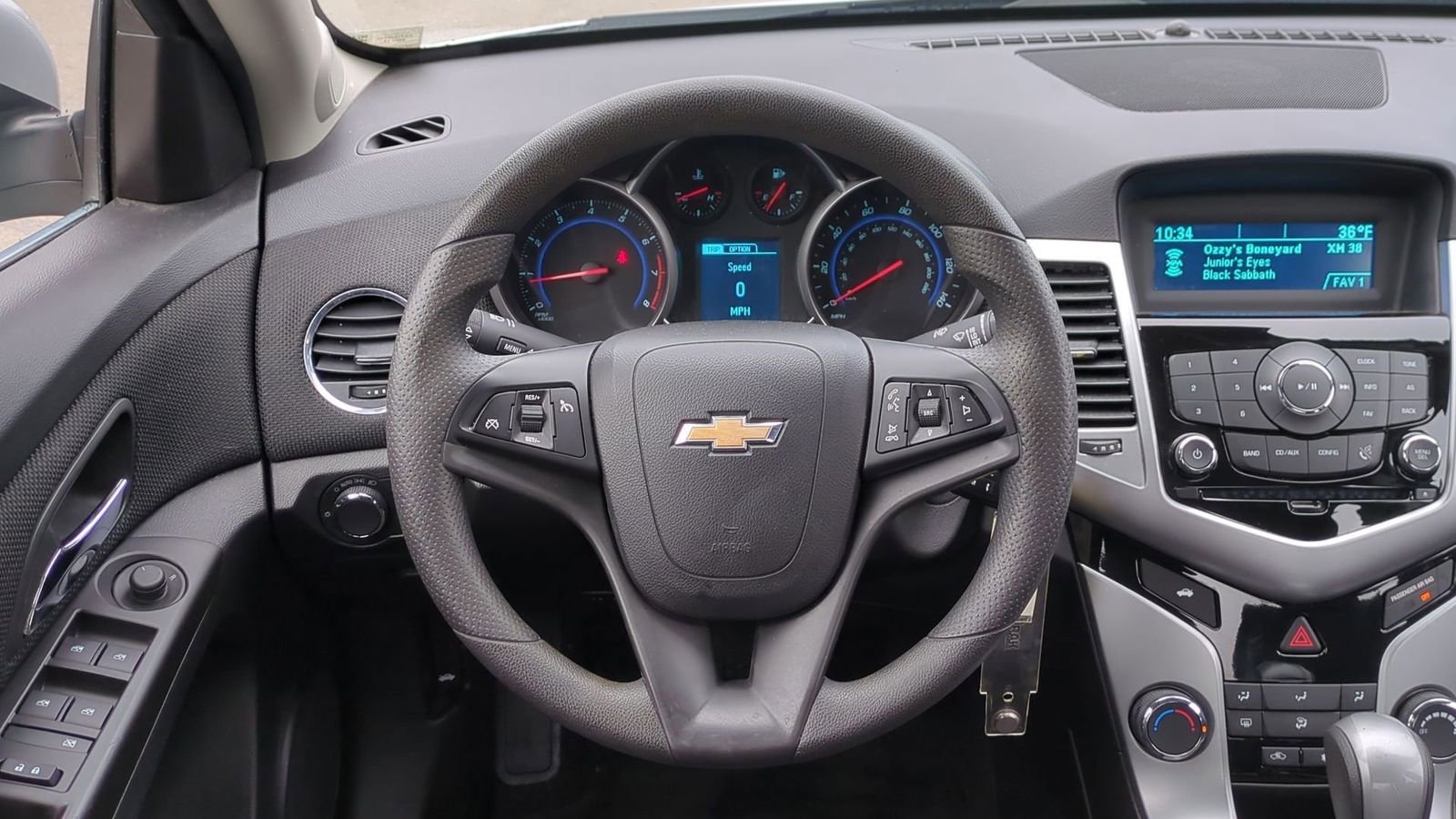 Used 2016 Chevrolet Cruze LT image 22