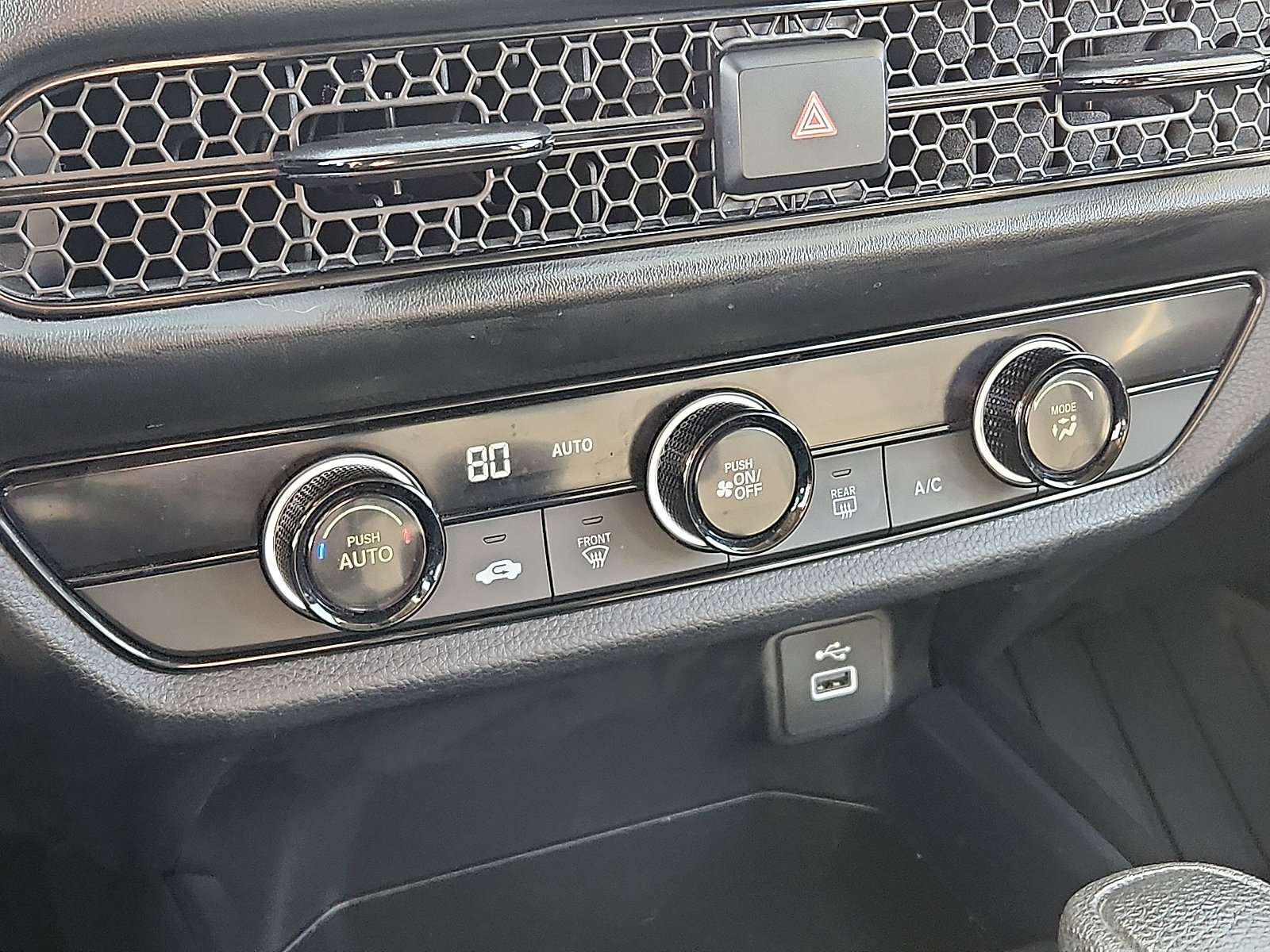 Used 2023 Honda HR-V LX image 15