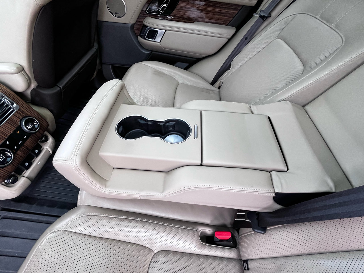 Used 2019 Land Rover Range Rover HSE image 51