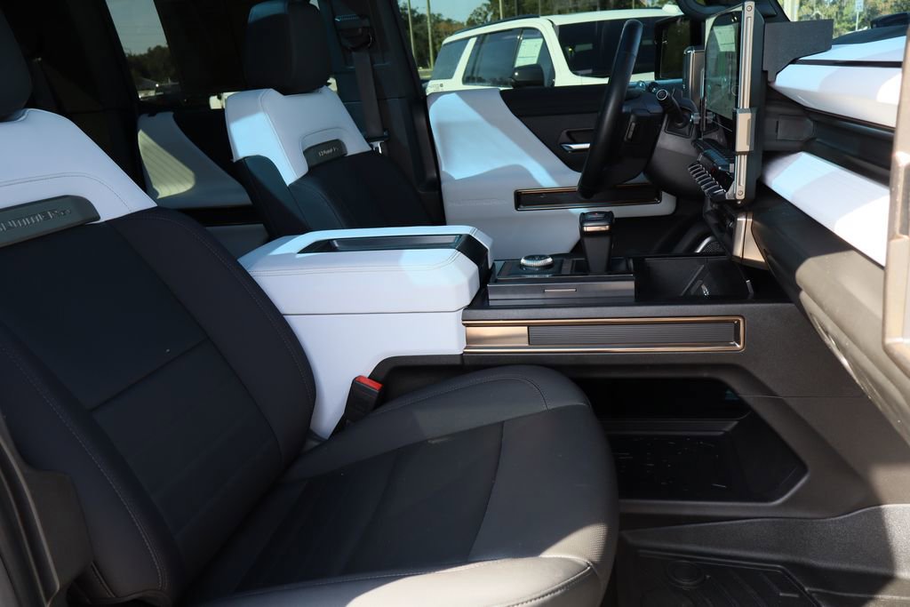 Certified 2022 GMC Hummer EV Edition 1 w/ LPO, Illumination Package image 29