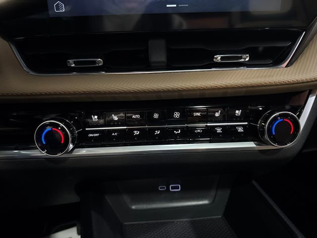 Certified 2026 Chevrolet Equinox ACTIV w/ Convenience Package III image 26