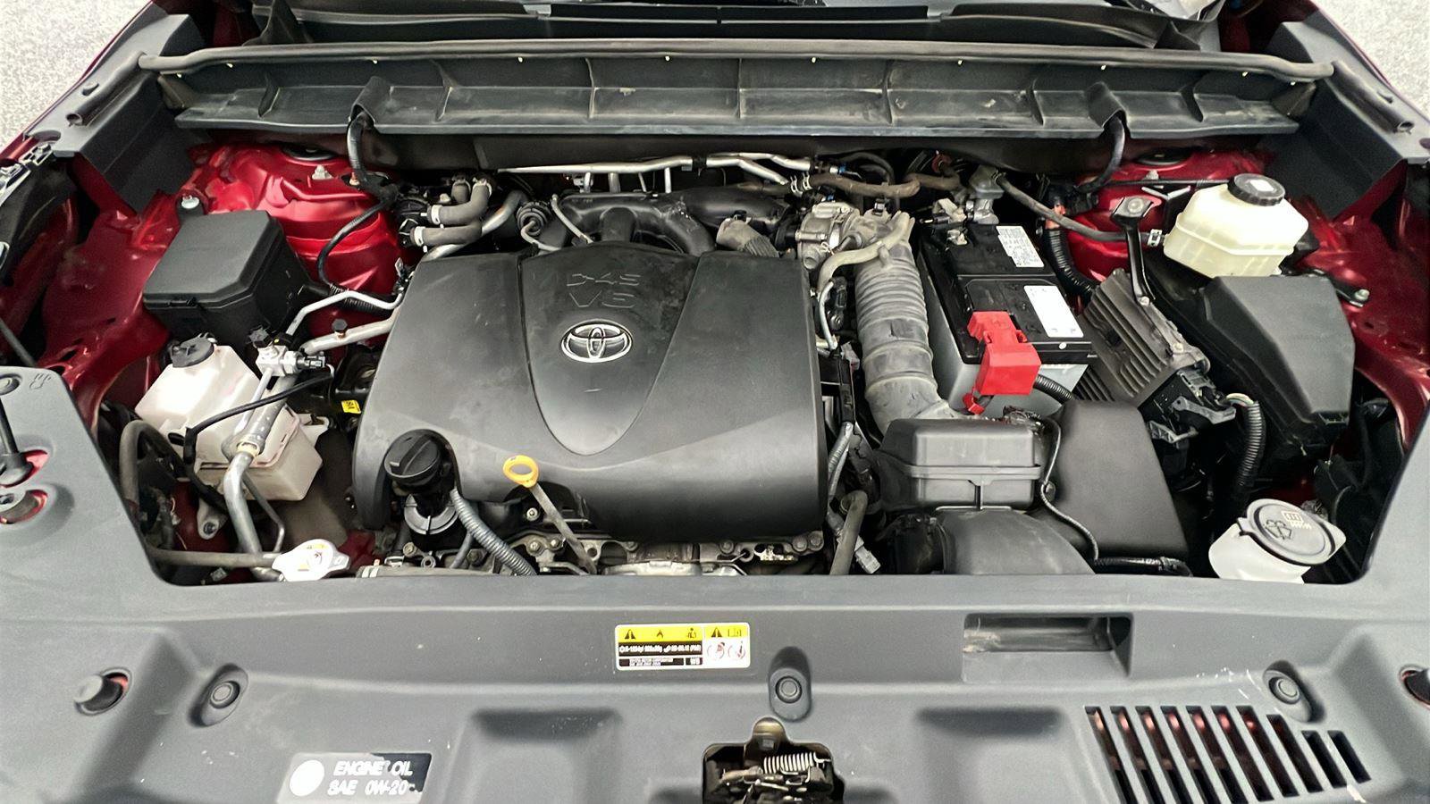 Used 2020 Toyota Highlander Limited image 10