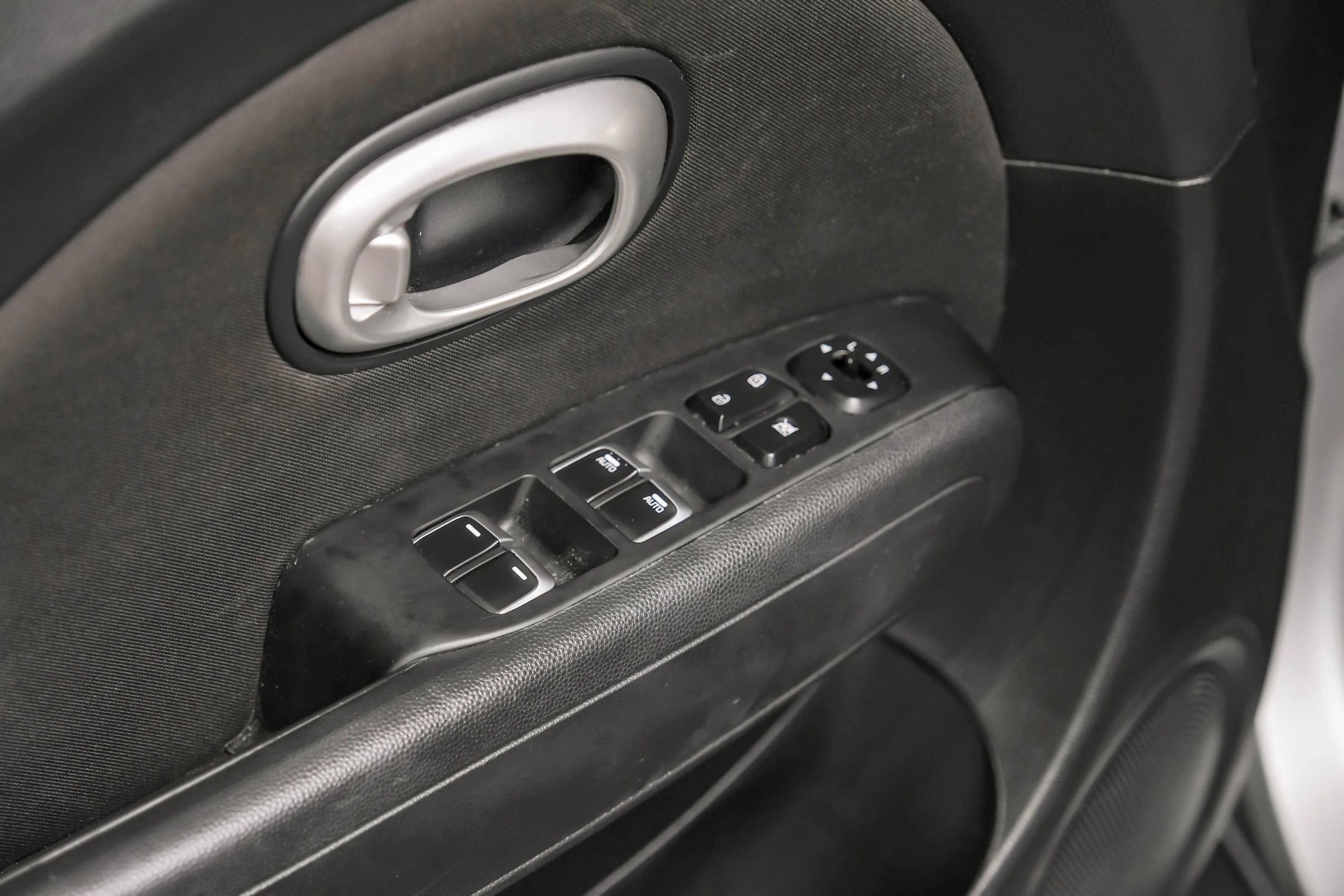 Used 2019 Kia Soul + image 39