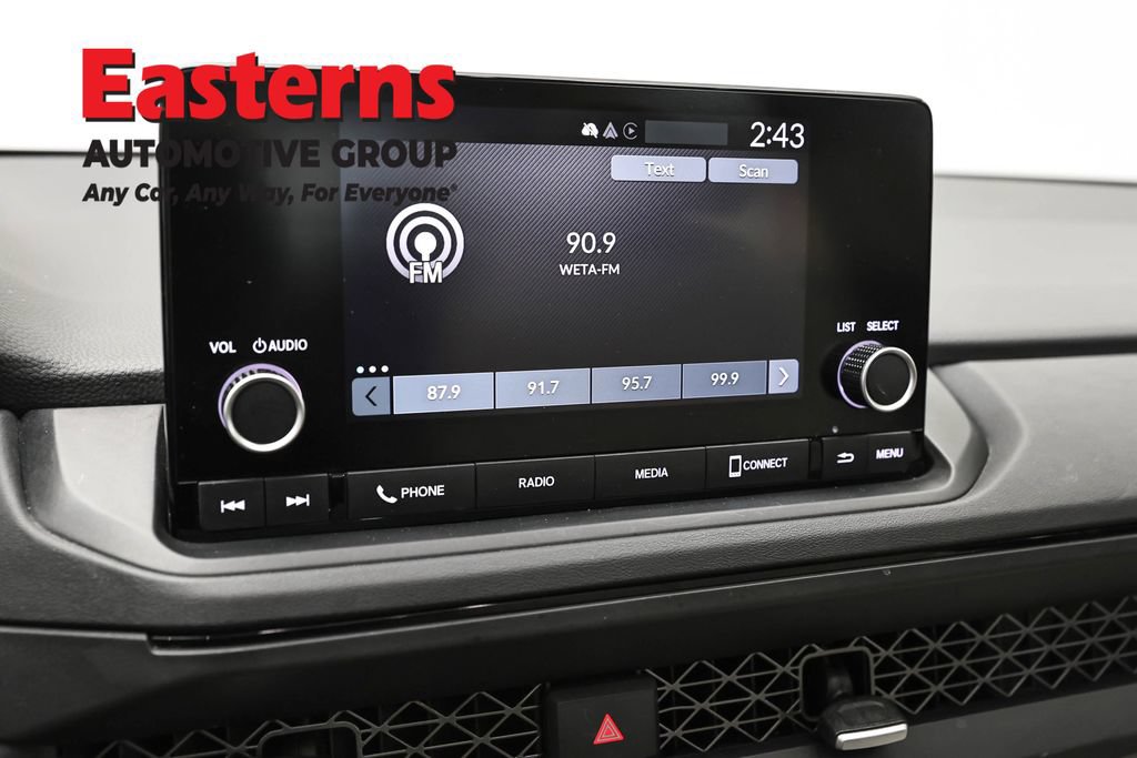 Used 2025 Honda Accord SE image 18