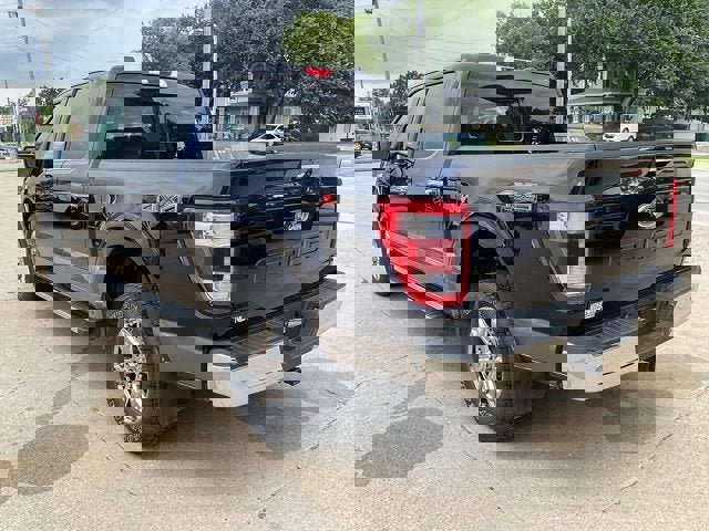 Used 2021 Ford F150 Lariat image 9