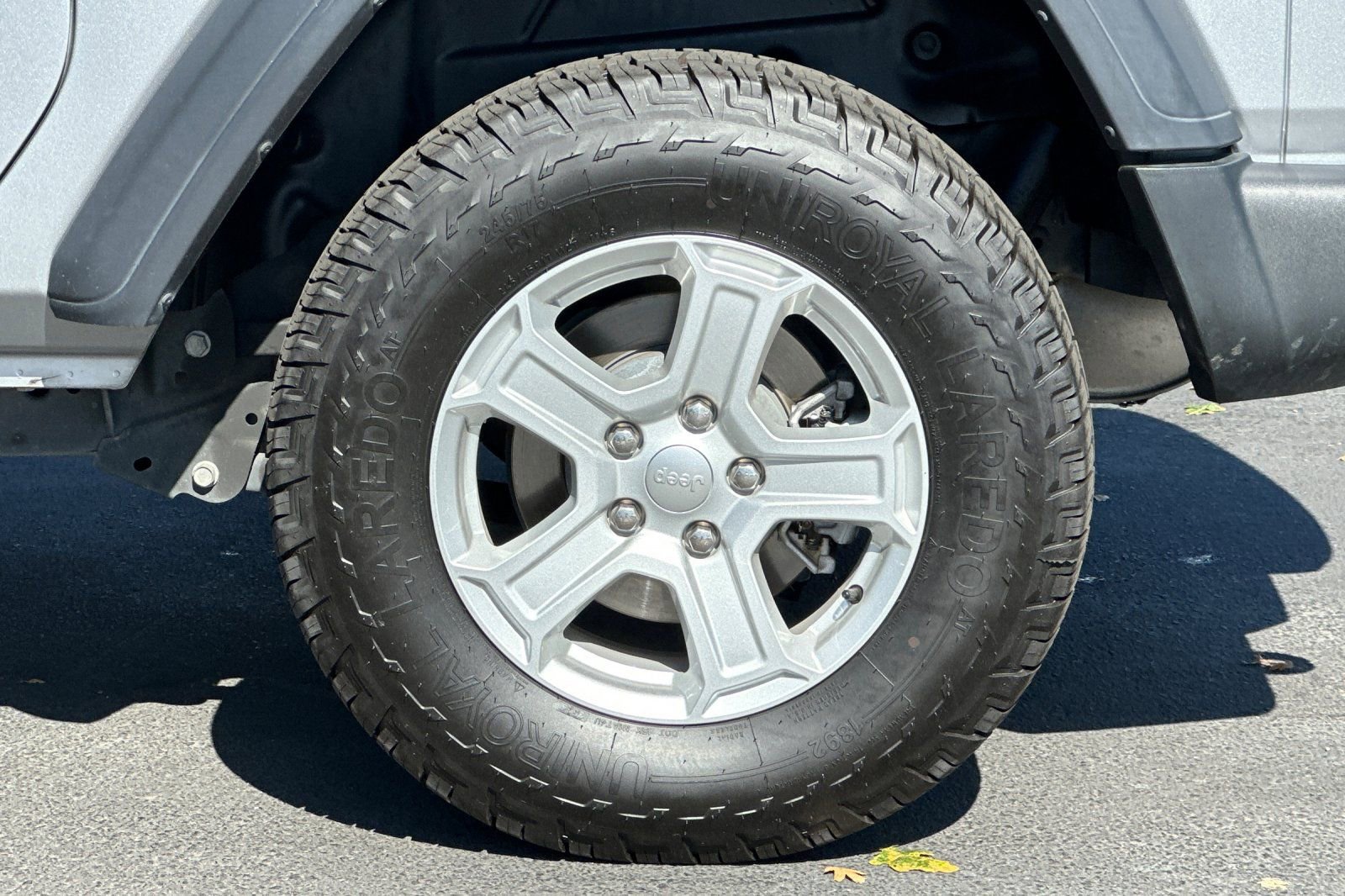 Used 2020 Jeep Wrangler Sport image 30