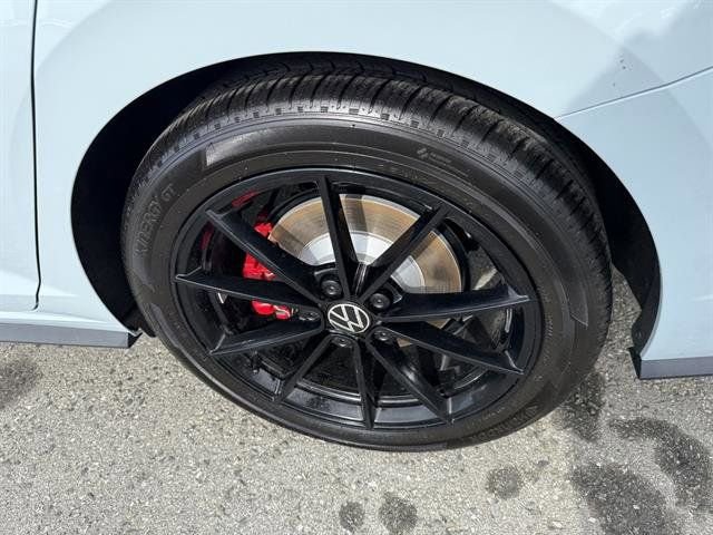 New 2025 Volkswagen Jetta GLI Autobahn FWD image 12
