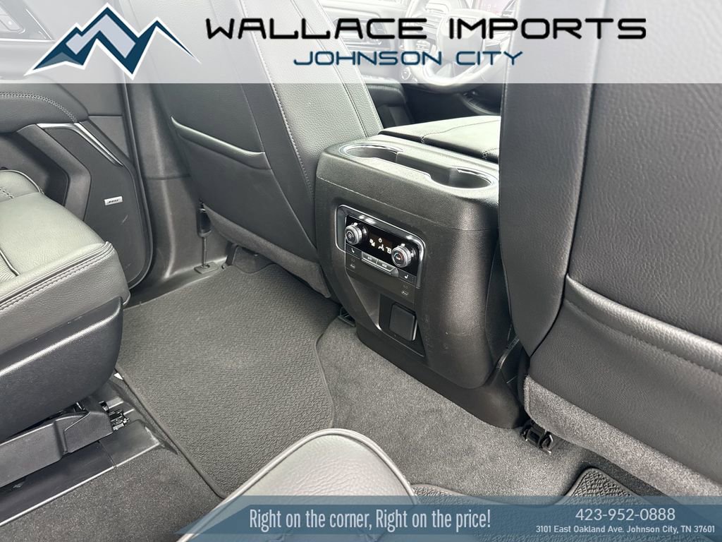 Used 2025 GMC Yukon Denali AWD/4WD image 42