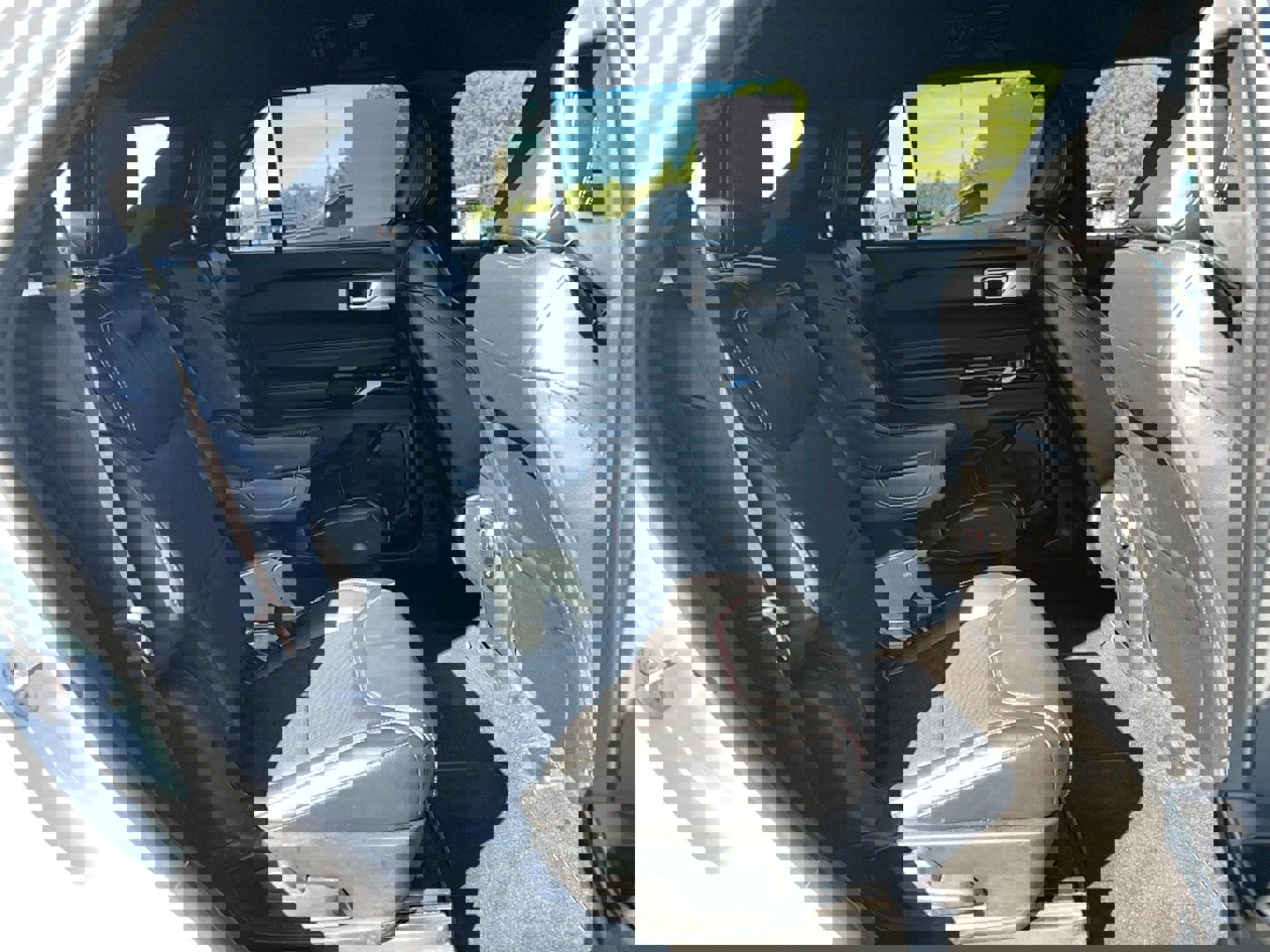 Used 2021 Ford Explorer ST w/ Equipment Group 401A AWD/4WD image 26