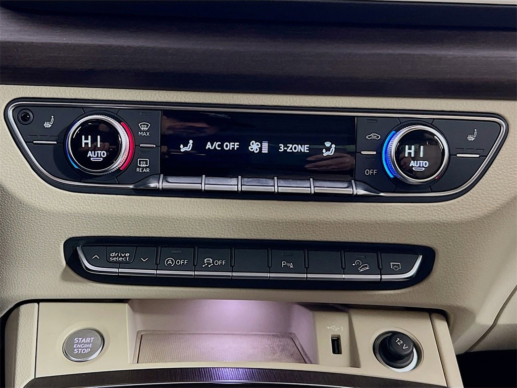 Used 2022 Audi Q5 2.0T Premium w/ Convenience Package image 17