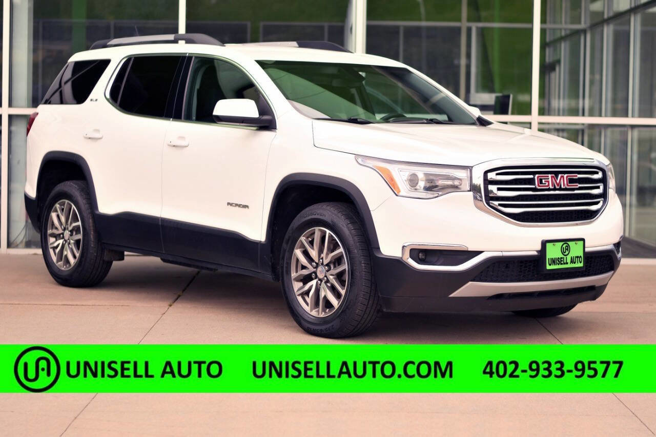 Used 2018 GMC Acadia SLE w/ LPO, Floor Liner Package image 1