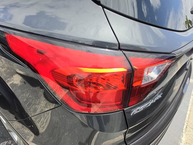 Used 2019 Ford Escape Titanium FWD image 5