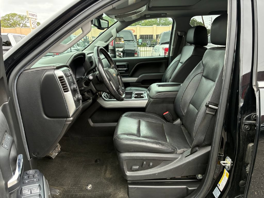 Used 2017 Chevrolet Silverado 2500 LTZ w/ Duramax Plus Package AWD/4WD image 9