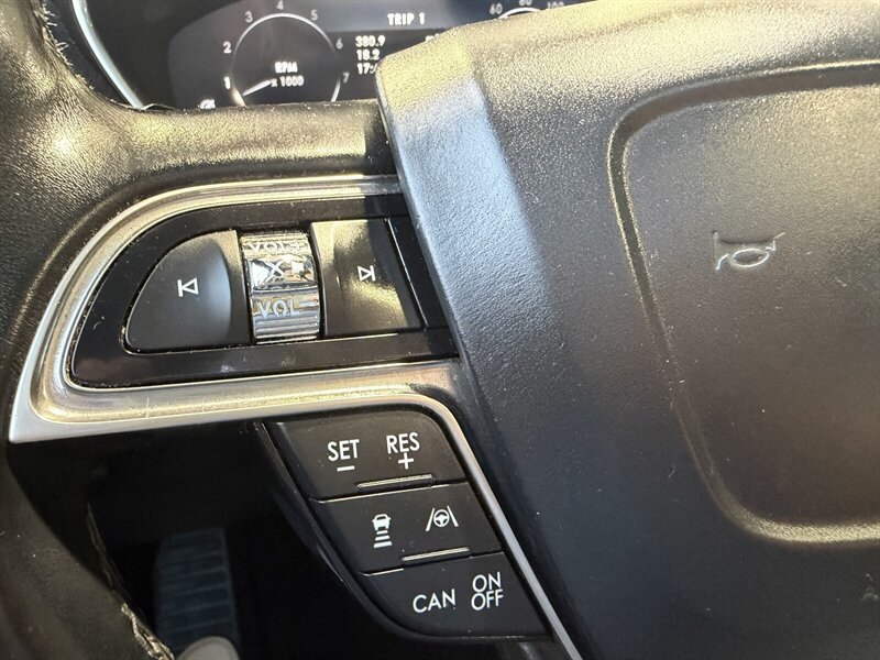Used 2020 Lincoln Nautilus Reserve w/ Equipment Group 202A AWD/4WD image 25