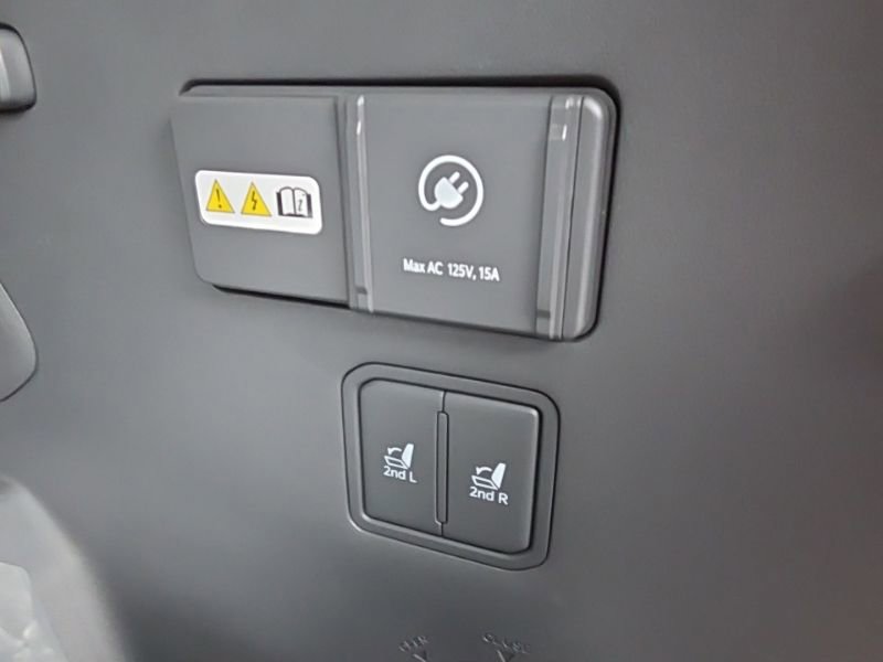 New 2026 Kia EV9 Wind image 13