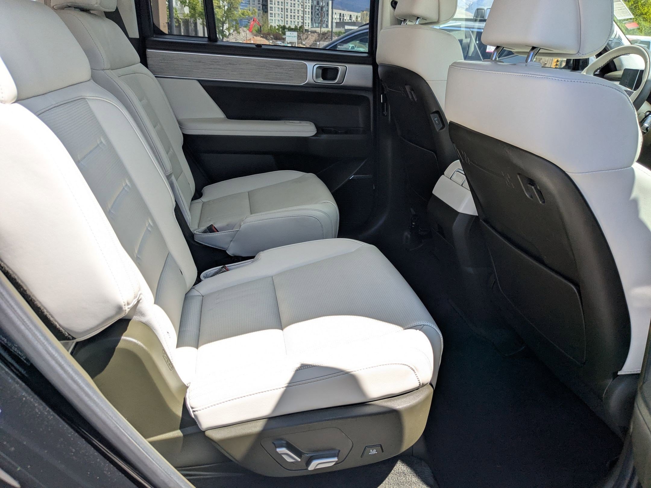 Used 2025 Hyundai Santa Fe Calligraphy AWD/4WD image 32