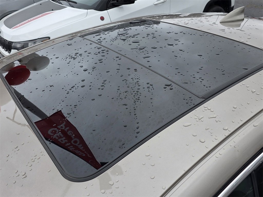 Used 2024 Chevrolet Malibu LT image 11