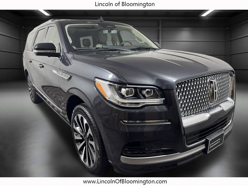 Certified 2022 Lincoln Navigator L Reserve AWD/4WD image 10