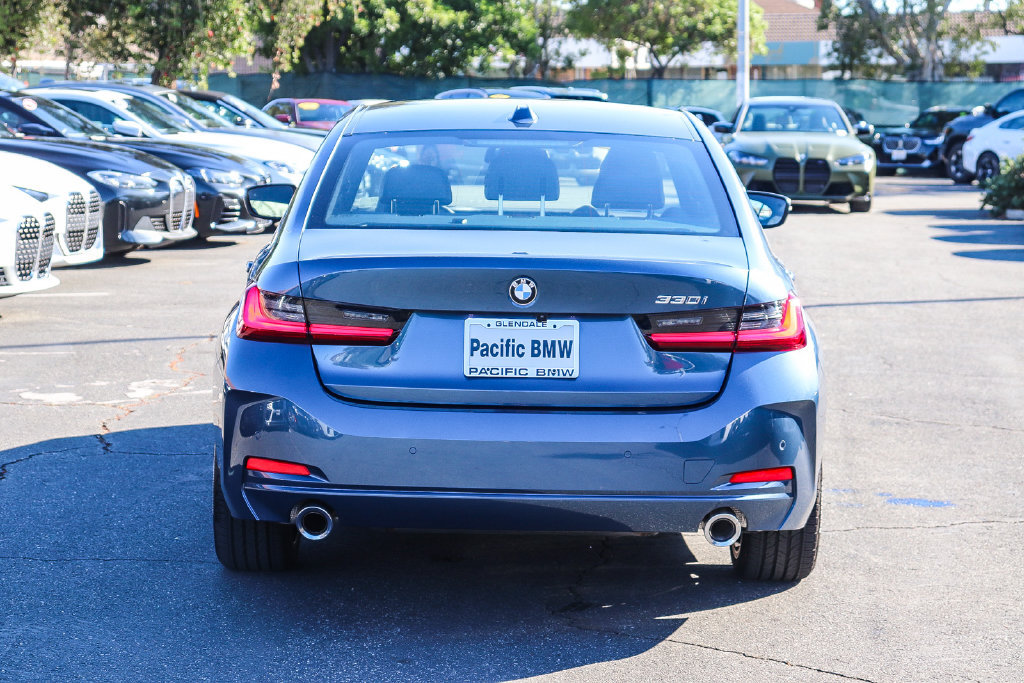 Used 2026 BMW 330i Sedan RWD image 5
