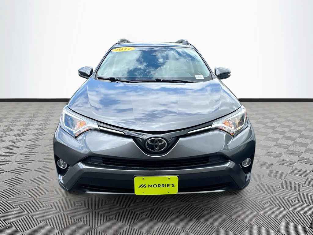 Used 2017 Toyota RAV4 XLE AWD/4WD image 2