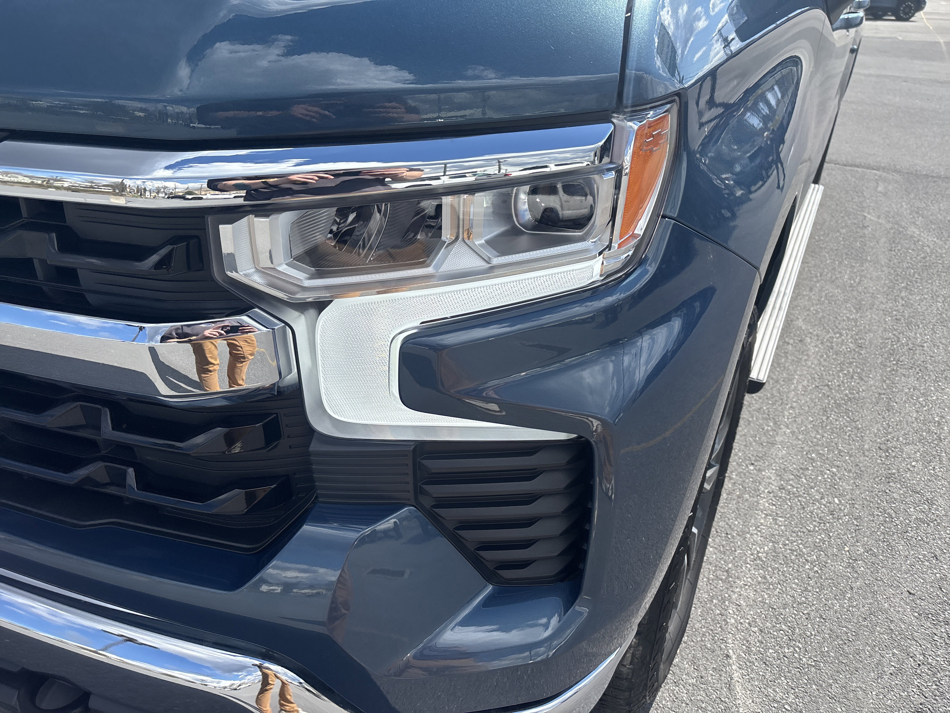 Used 2024 Chevrolet Silverado 1500 LT image 11