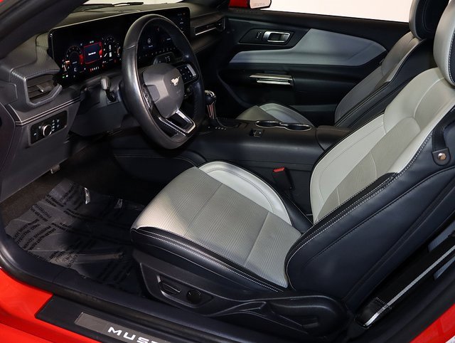 Used 2024 Ford Mustang Premium image 12