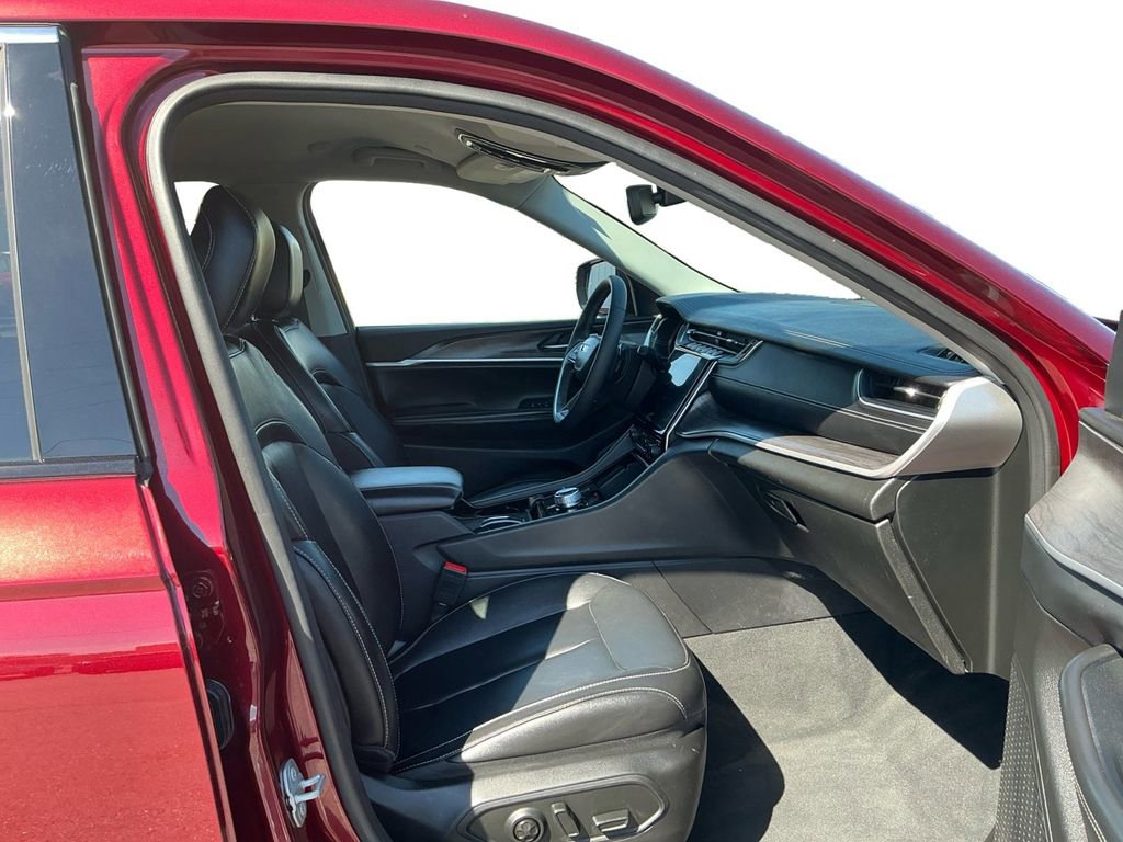 Used 2023 Jeep Grand Cherokee L Limited image 22