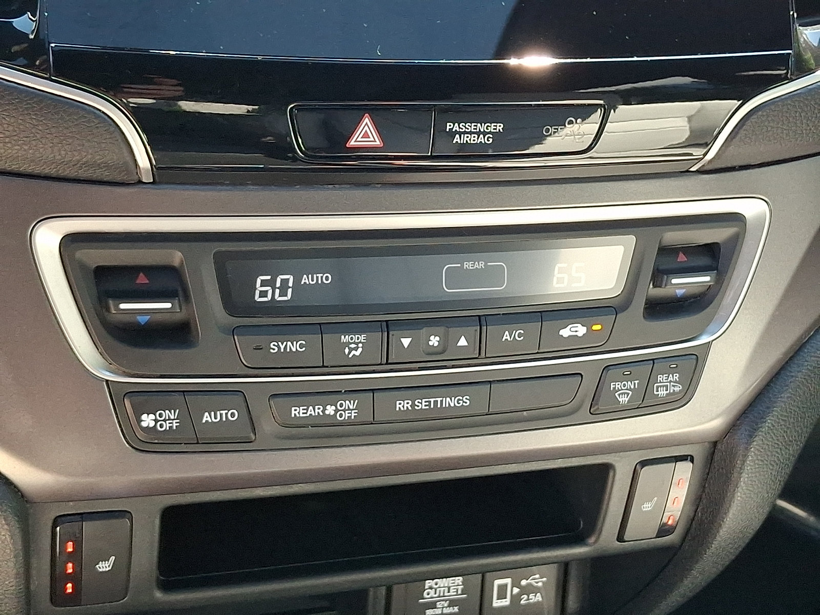 Used 2023 Honda Passport EX-L image 16
