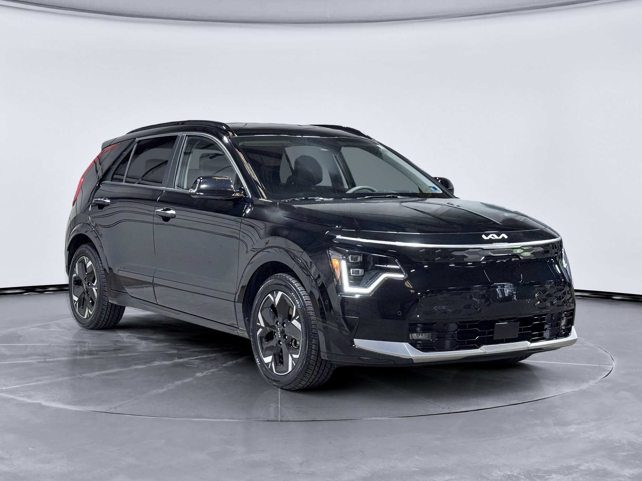Used 2023 Kia Niro Wave w/ Wave Preserve Package FWD image 4