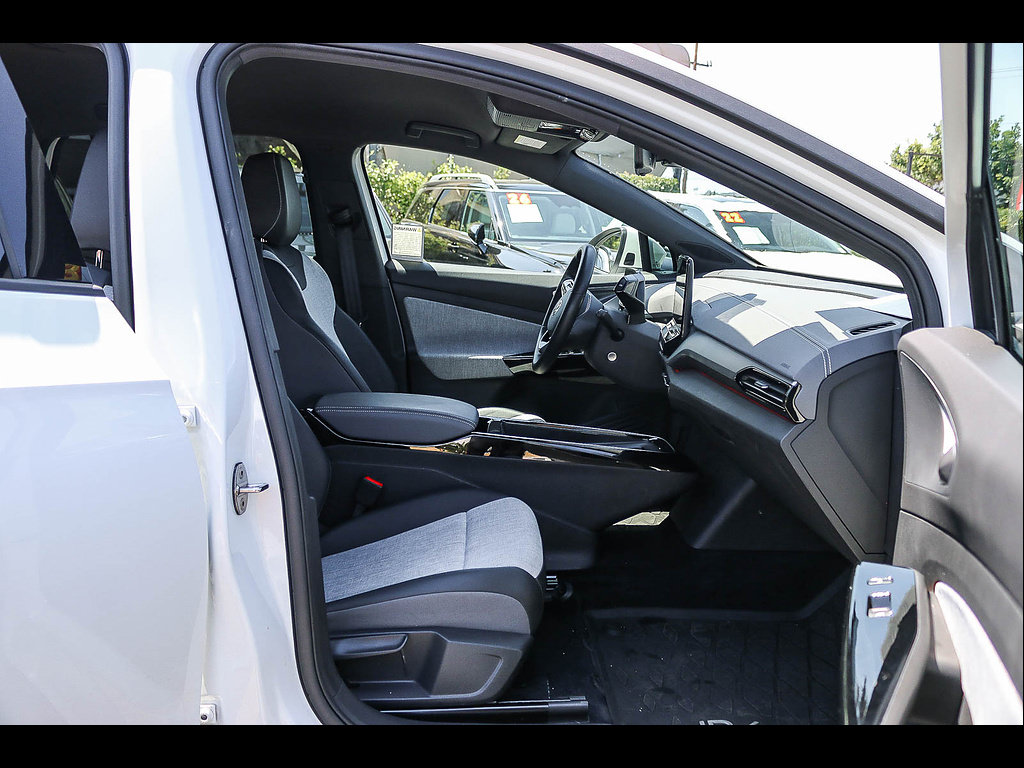 Used 2023 Volkswagen ID.4 Pro RWD image 20