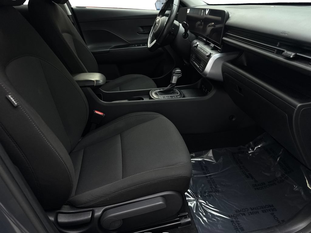 Used 2024 Hyundai Kona SEL AWD/4WD image 43