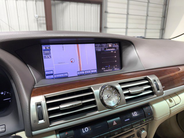 Used 2013 Lexus LS 460 w/ Ultra Luxury Pkg RWD image 29