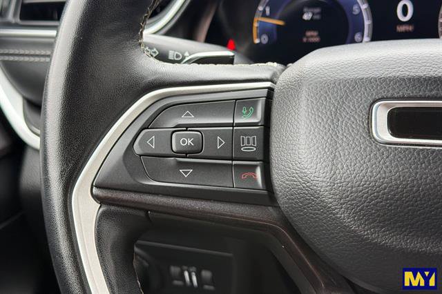 Used 2022 Jeep Grand Cherokee L Laredo w/ Luxury Tech Group I RWD image 31