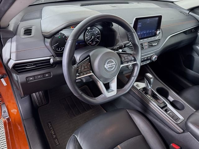 Used 2021 Nissan Altima 2.5 SR w/ SR Premium Package image 11
