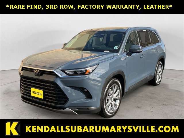 Used 2025 Toyota Grand Highlander AWD image 1