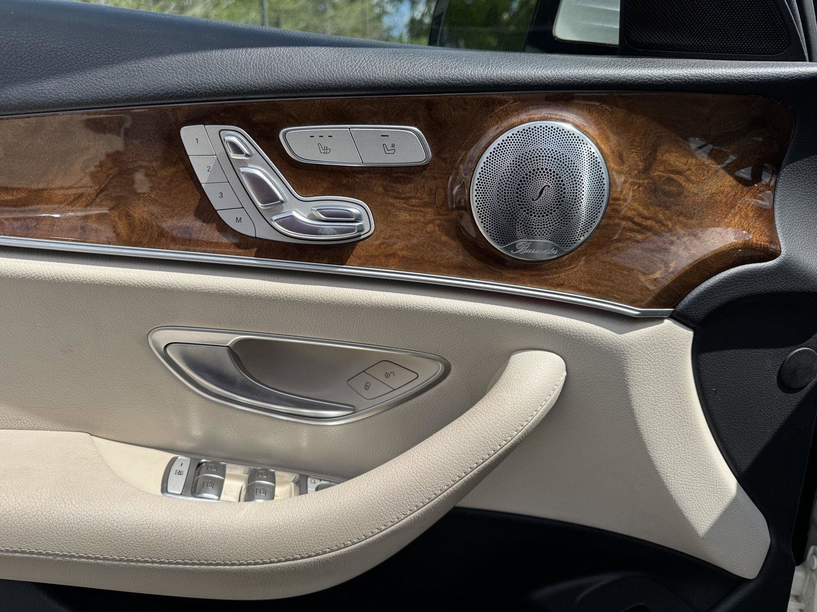 Used 2017 Mercedes-Benz E 300 image 5