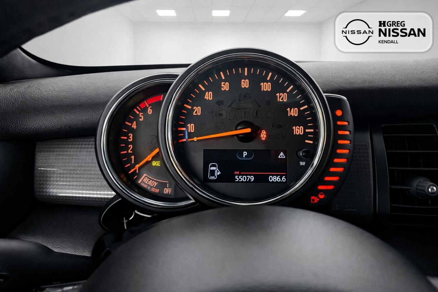 Used 2017 MINI Cooper 4-Door Hardtop image 16