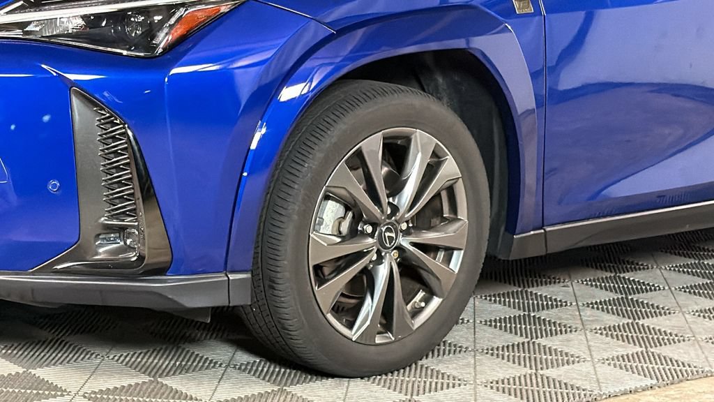 Certified 2024 Lexus UX 250h F Sport AWD/4WD image 4