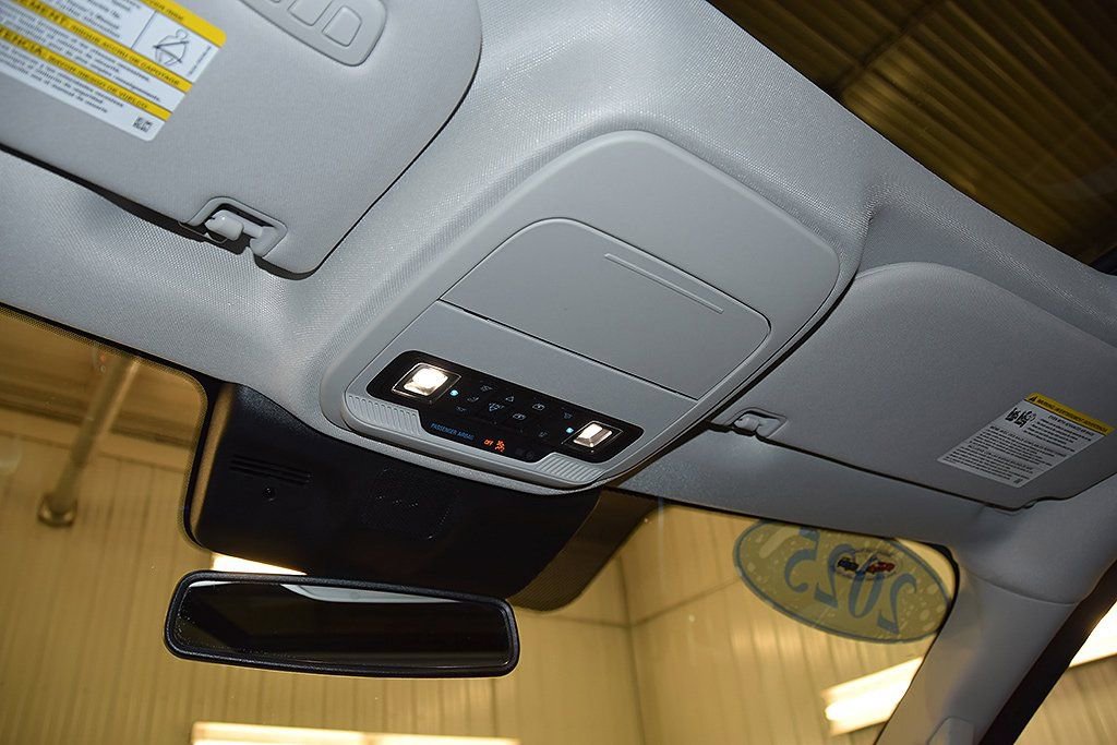 Used 2025 Ford Expedition Max Active image 28